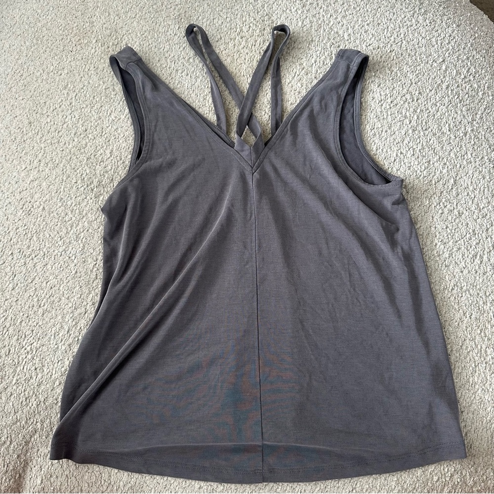 American Eagle Gray Criss Cross Sleeveless Tank Top